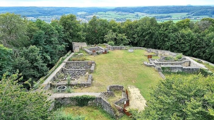 Dudelange Castle & Old Town Discovery